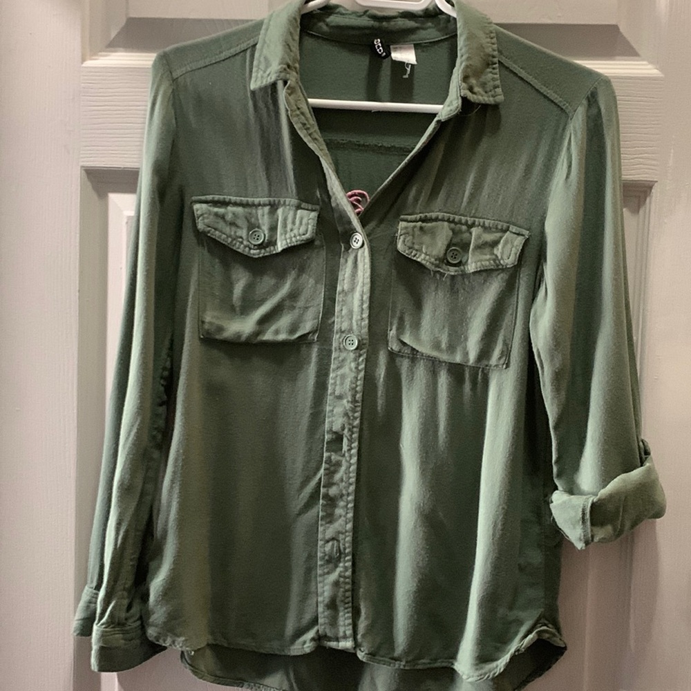 Us size two button top olive green byDIVIDED